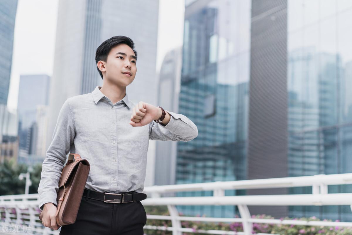 成熟的男人是什么样子（成熟男人有哪些特征）